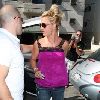 Бритни на шоппинге в Nicoletti & Sherman Oaks в Лос Анджелесе 6 июня 2008 года