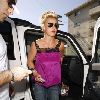 Бритни на шоппинге в Nicoletti & Sherman Oaks в Лос Анджелесе 6 июня 2008 года
