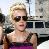 Бритни на шоппинге в Nicoletti & Sherman Oaks в Лос Анджелесе 6 июня 2008 года