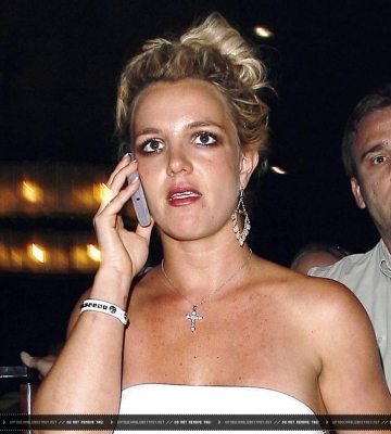 Бритни и Ларри Рудольф обедают в отеле Thompson в Беверли Хиллз 6 июня 2008 года(Бритни Спирс, Britney Spears)