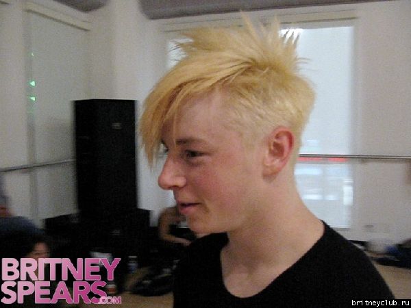 Репетиция танцев Бритни (новые фото)gallery_enlarged-britney-spears-dance-practice-102908-03.jpg(Бритни Спирс, Britney Spears)