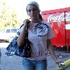 Джейми Линн Спирс выполняет домашние поручения