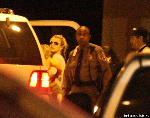 Джейдена выписали из больницыbritney-spears-jayden-leave-11108-2.jpg(Бритни Спирс, Britney Spears)
