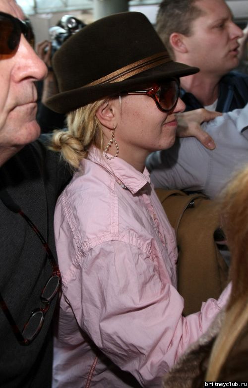 Бритни в аэропорту перед перелетом в Германиюbritney-spears-germany-11248-4.jpg(Бритни Спирс, Britney Spears)
