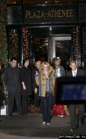 Бритни в отеле Парижаnormal_britney-spears-paris-11288-9.jpg(Бритни Спирс, Britney Spears)