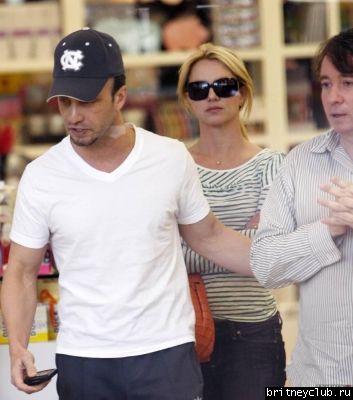 Шоппинг в магазине Kitsonnormal_1252173.jpg(Бритни Спирс, Britney Spears)