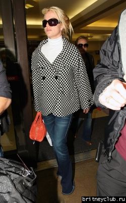 Бритни вернулась в Лос-Анджелесnormal_britney-spears-lax-12178-4.jpg(Бритни Спирс, Britney Spears)