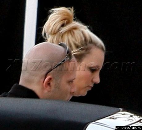 Бритни посетила танцевальную студиюbspearsdoublechin0117_01.jpg(Бритни Спирс, Britney Spears)