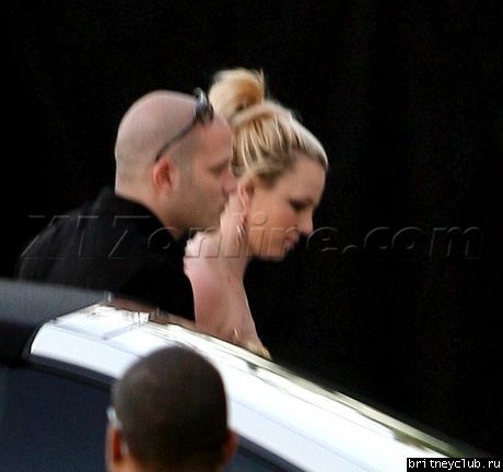 Бритни посетила танцевальную студиюbspearsdoublechin0117_11.jpg(Бритни Спирс, Britney Spears)