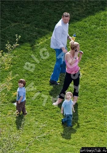 Бритни проводит время с детьми15.jpg(Бритни Спирс, Britney Spears)