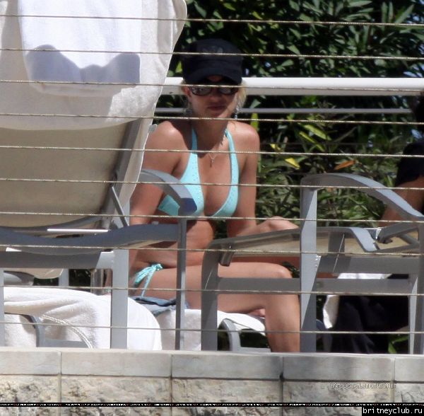 Бритни проводит время с детьми на свежем воздухе71.jpg(Бритни Спирс, Britney Spears)