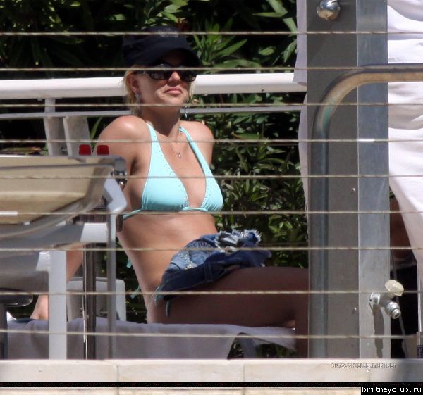 Бритни проводит время с детьми на свежем воздухе83.jpg(Бритни Спирс, Britney Spears)