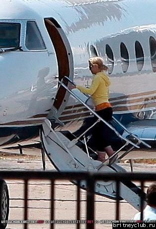 Бритни в аэропорту Van Nuys в Лос-Анджелесе05.jpg(Бритни Спирс, Britney Spears)