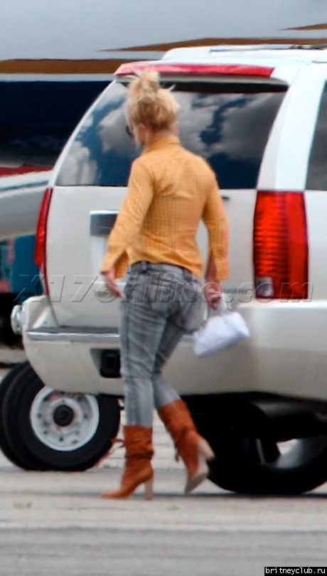 Бритни в аэропорту Van Nuys09.jpg(Бритни Спирс, Britney Spears)