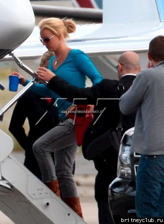 Бритни улетает в Сакраменто03.jpg(Бритни Спирс, Britney Spears)