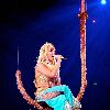Фотографии с концерта Бритни в Anaheim 20 апреля (Фото среднего качества)