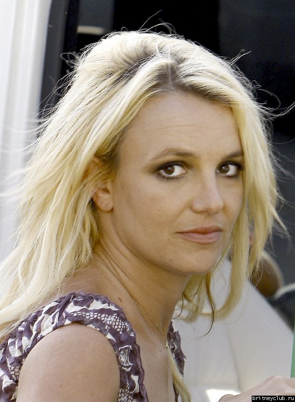 Бритни посещает Starbucks01.jpg(Бритни Спирс, Britney Spears)