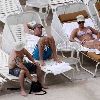 Бритни с детьми отдыхает на пляже