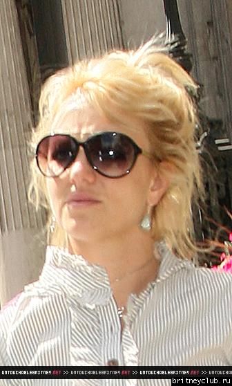 Бритни уезжает из гостиницы в Лондоне16.jpg(Бритни Спирс, Britney Spears)