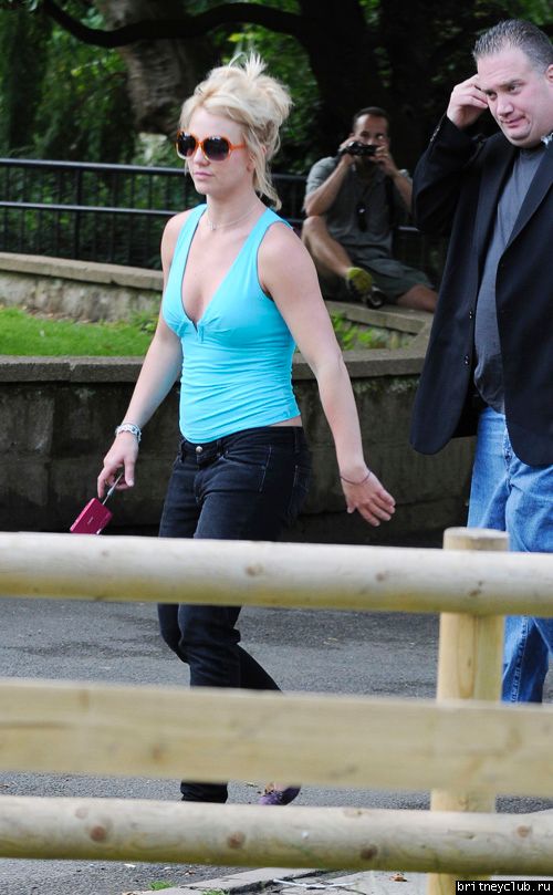 Бритни с детьми в зоопарке37.jpg(Бритни Спирс, Britney Spears)