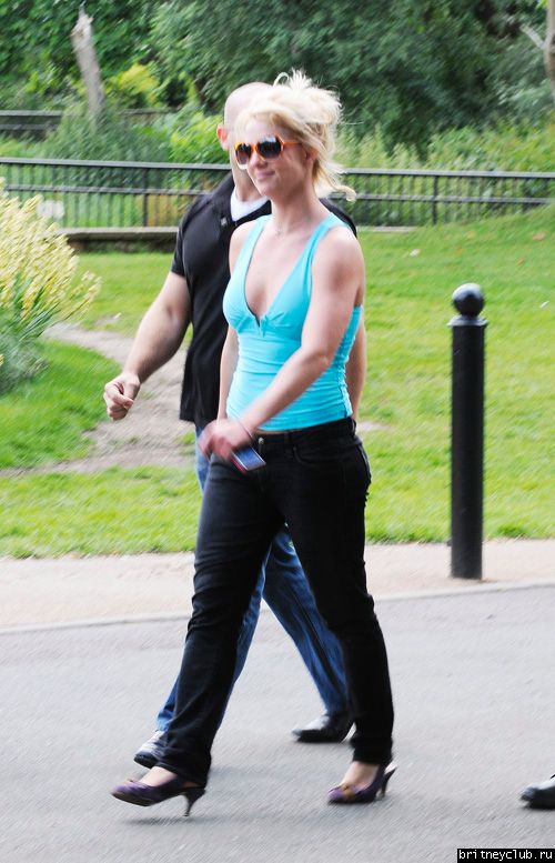 Бритни с детьми в зоопарке42.jpg(Бритни Спирс, Britney Spears)
