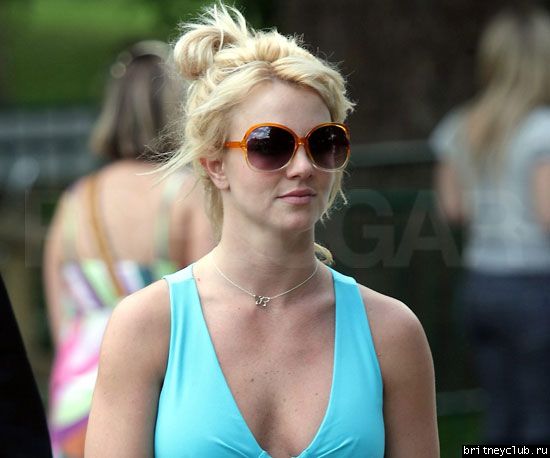 Бритни с детьми в зоопарке43.jpg(Бритни Спирс, Britney Spears)