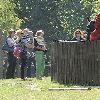Бритни с детьми на прогулке