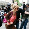 Бритни на шоппинге в районе Soho Лондона