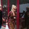 Бритни на шоппинге в районе Soho Лондона