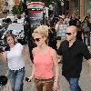 Бритни на шоппинге в районе Soho Лондона