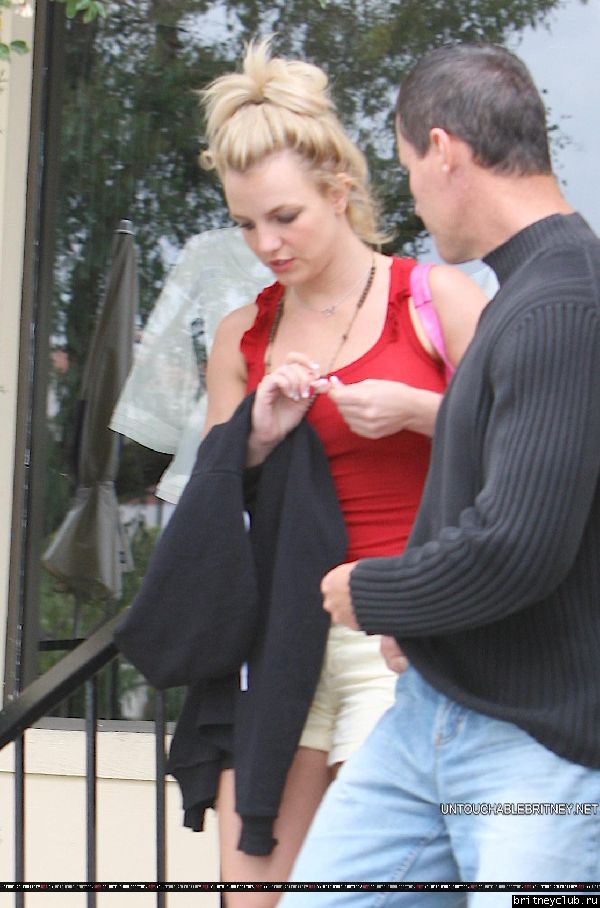 Бритни на шоппинге в Лос-Анджелесе06.jpg(Бритни Спирс, Britney Spears)