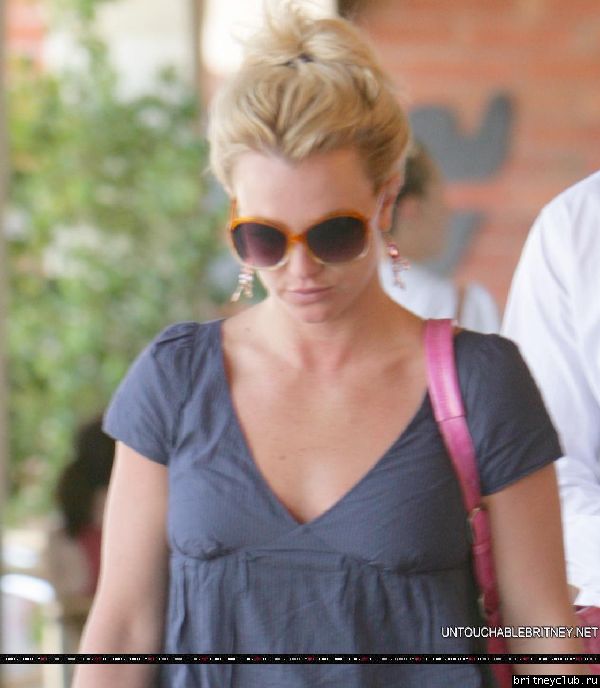 Бритни в ресторане Health Nut06.jpg(Бритни Спирс, Britney Spears)