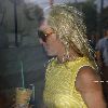 Бритни в Starbucks