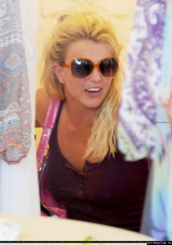 Бритни на шоппинге в Беверли Хиллз164.jpg(Бритни Спирс, Britney Spears)