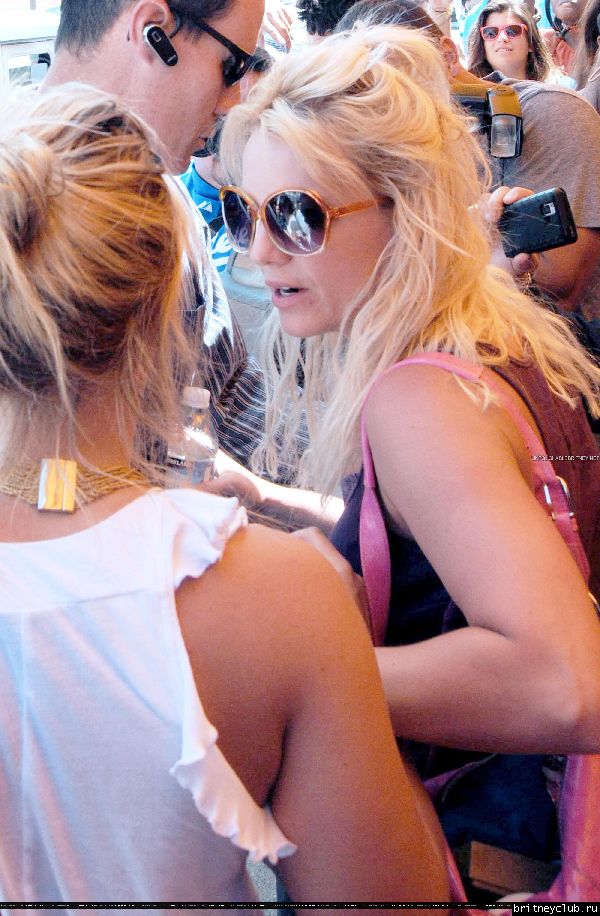 Бритни на шоппинге в Беверли Хиллз167.jpg(Бритни Спирс, Britney Spears)