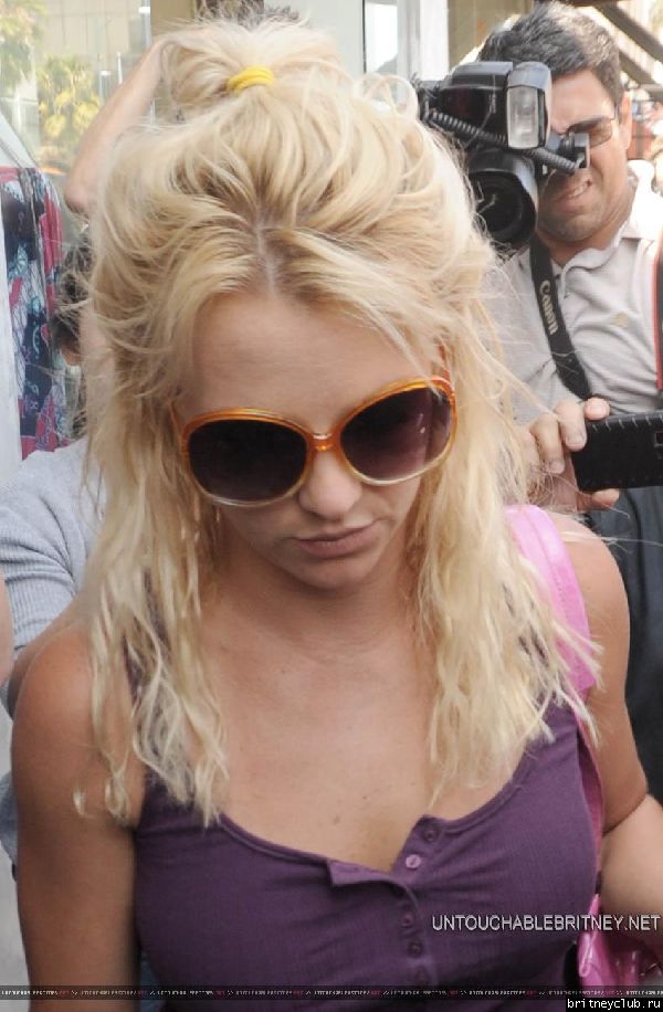 Бритни на шоппинге в Беверли Хиллз230.jpg(Бритни Спирс, Britney Spears)