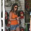 Бритни и Джейсон гуляют по магазинам