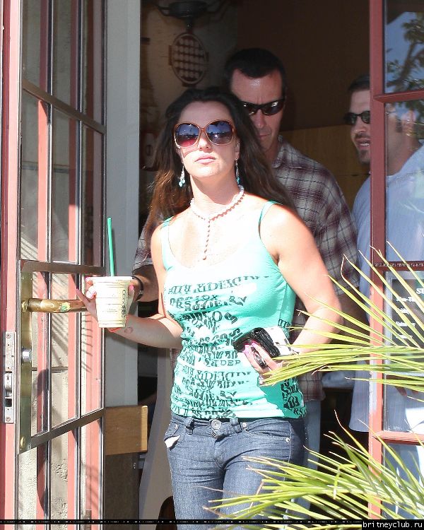 Бритни в  Starbucks 65.jpg(Бритни Спирс, Britney Spears)