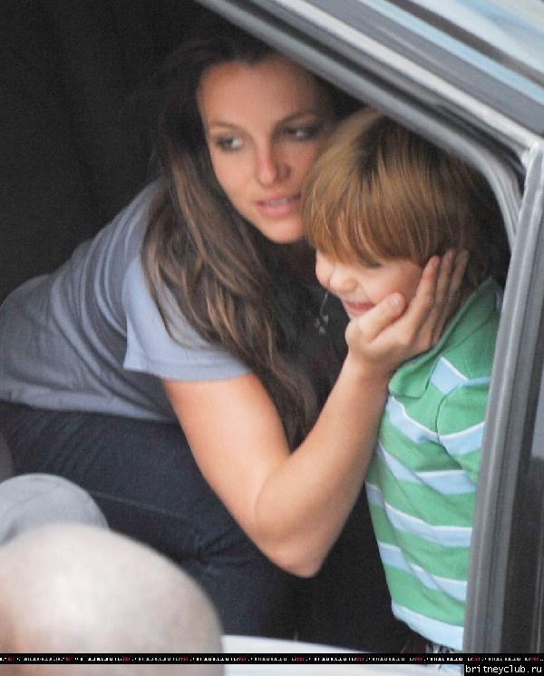 Бритни в отеле Pullman в Париже12.jpg(Бритни Спирс, Britney Spears)