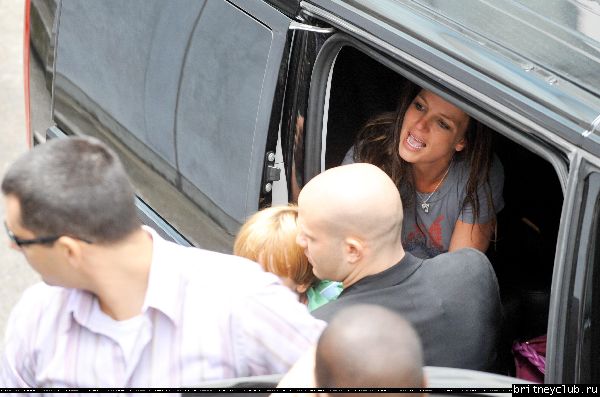 Бритни в отеле Pullman в Париже20.jpg(Бритни Спирс, Britney Spears)