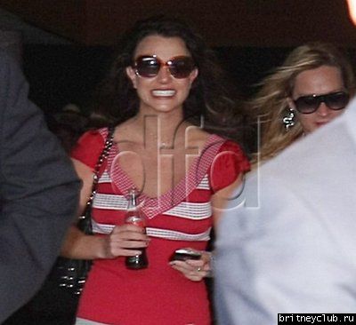 Бритни уезжает из отеля Hyatt в Берлине25.jpg(Бритни Спирс, Britney Spears)