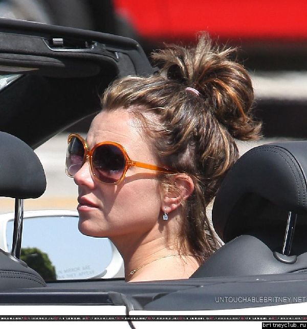 Бритни направляется на деловую встречу02.jpg(Бритни Спирс, Britney Spears)
