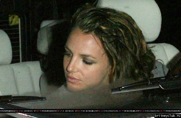 Бритни останавливается у кафе 30.jpg(Бритни Спирс, Britney Spears)