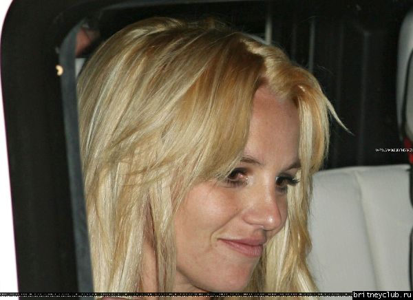 Бритни уезжает из салона Andy Le Compte50.jpg(Бритни Спирс, Britney Spears)
