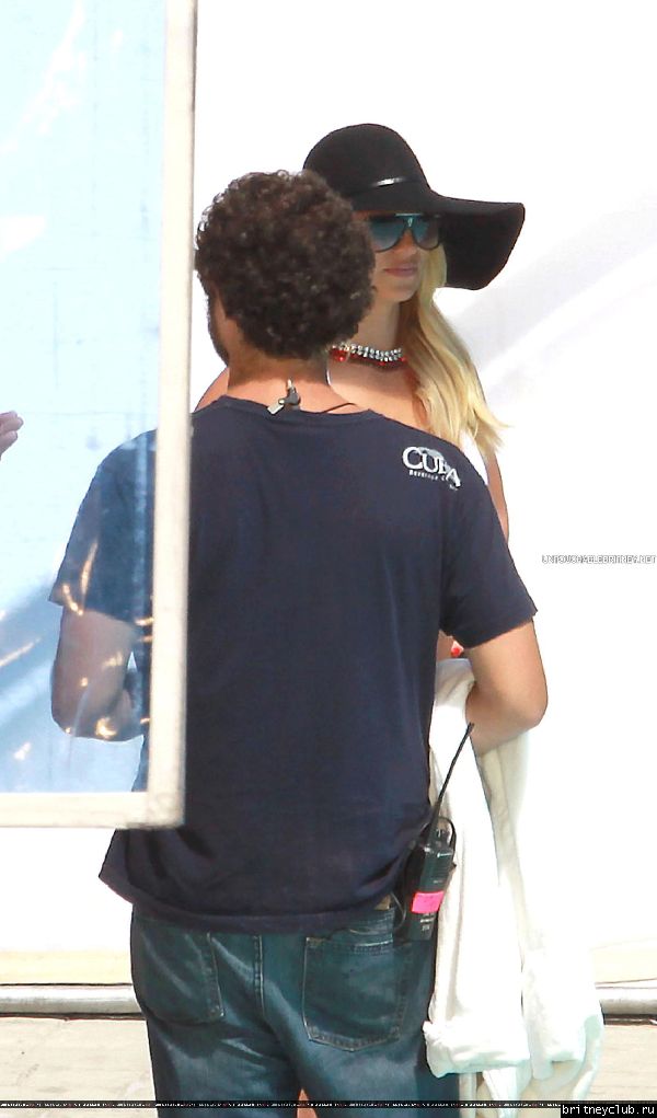 Бритни в отеле Ritz Carlton15.jpg(Бритни Спирс, Britney Spears)