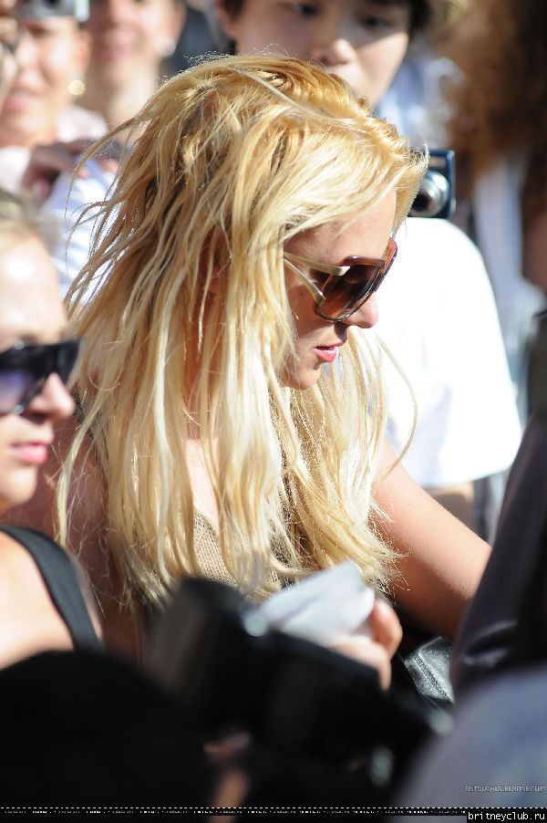 Бритни на шоппинге в бутике Paige Denim002.jpg(Бритни Спирс, Britney Spears)