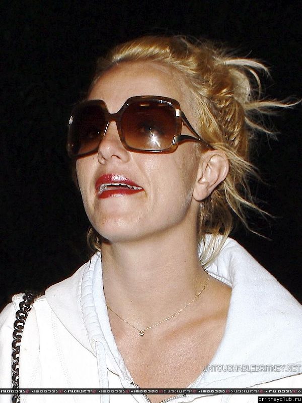 Бритни посещает кинотеатр  Palace Cinemas30.jpg(Бритни Спирс, Britney Spears)