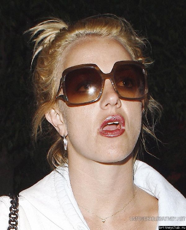 Бритни посещает кинотеатр  Palace Cinemas40.jpg(Бритни Спирс, Britney Spears)