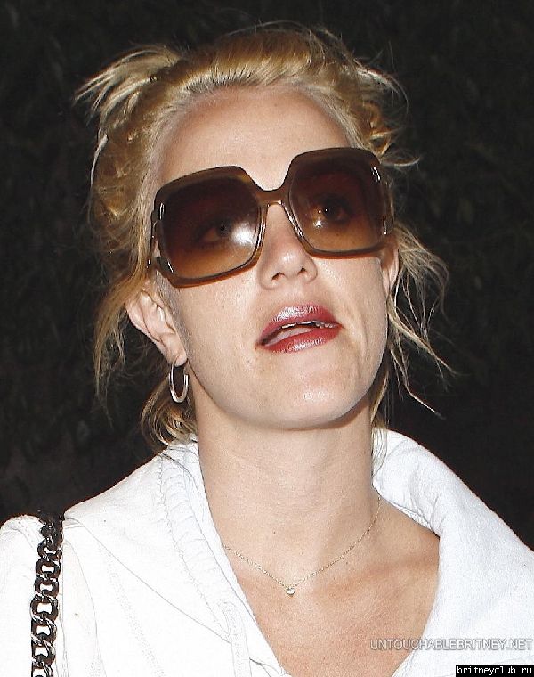 Бритни посещает кинотеатр  Palace Cinemas43.jpg(Бритни Спирс, Britney Spears)