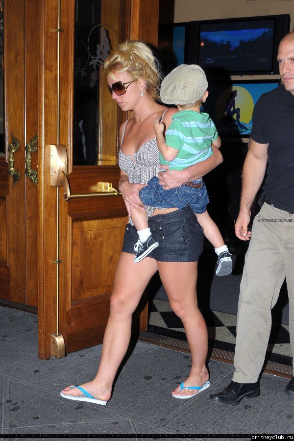 Бритни посещает Бродвейский мюзикл 40.jpg(Бритни Спирс, Britney Spears)